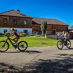 Villa Quietly Located Vacation For Horse Lovers
