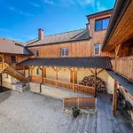 Villa Quietly Located Vacation For Horse Lovers *